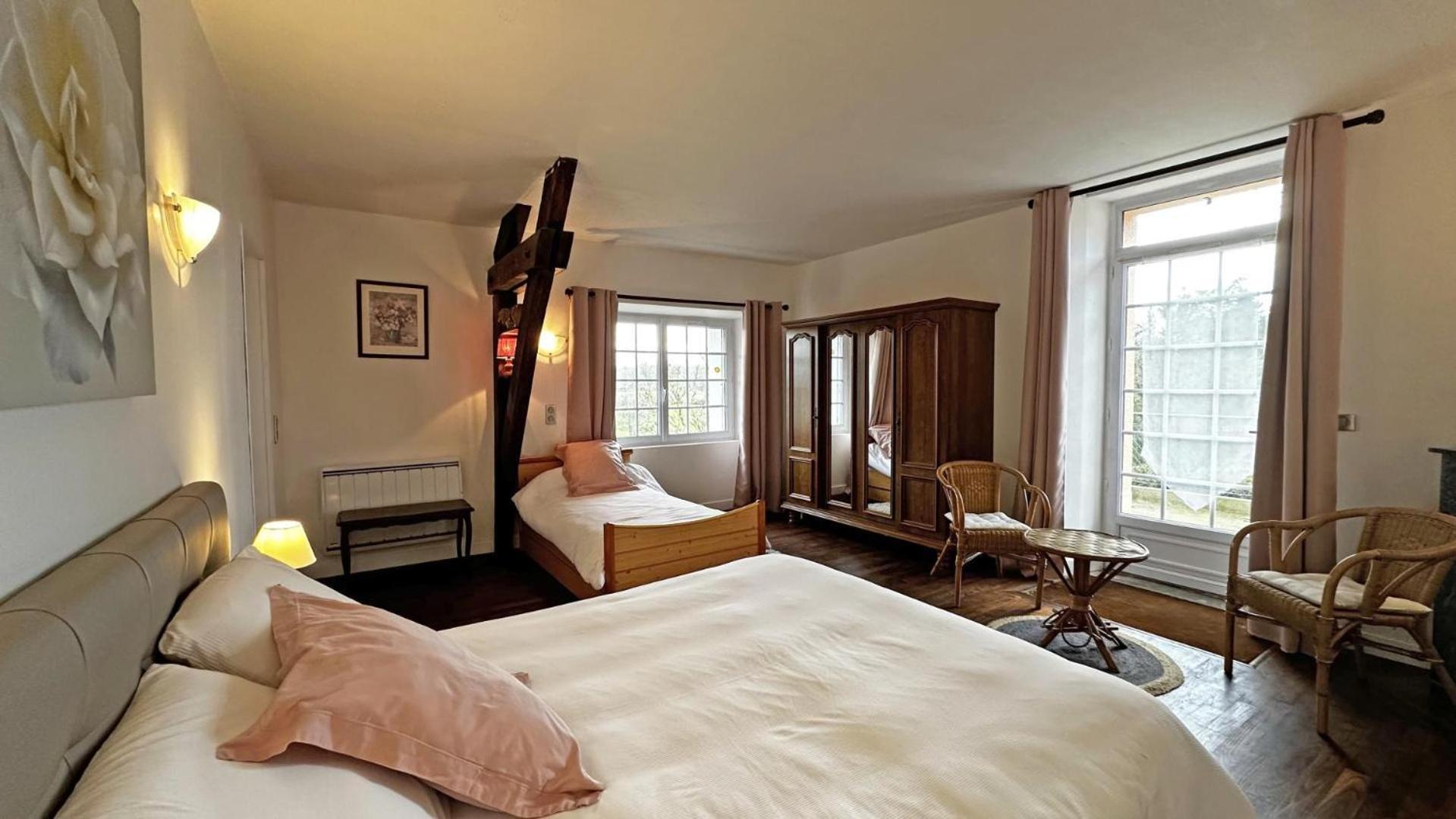 Bed and Breakfast Chez Doussaud à Bessines-sur-Gartempe Extérieur photo